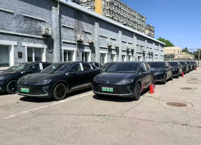 網(wǎng)約車(chē)、高回報(bào)、合規(guī)新能源網(wǎng)約車(chē).巡游車(chē).首汽.滴滴.陽(yáng)光AA等平臺(tái)